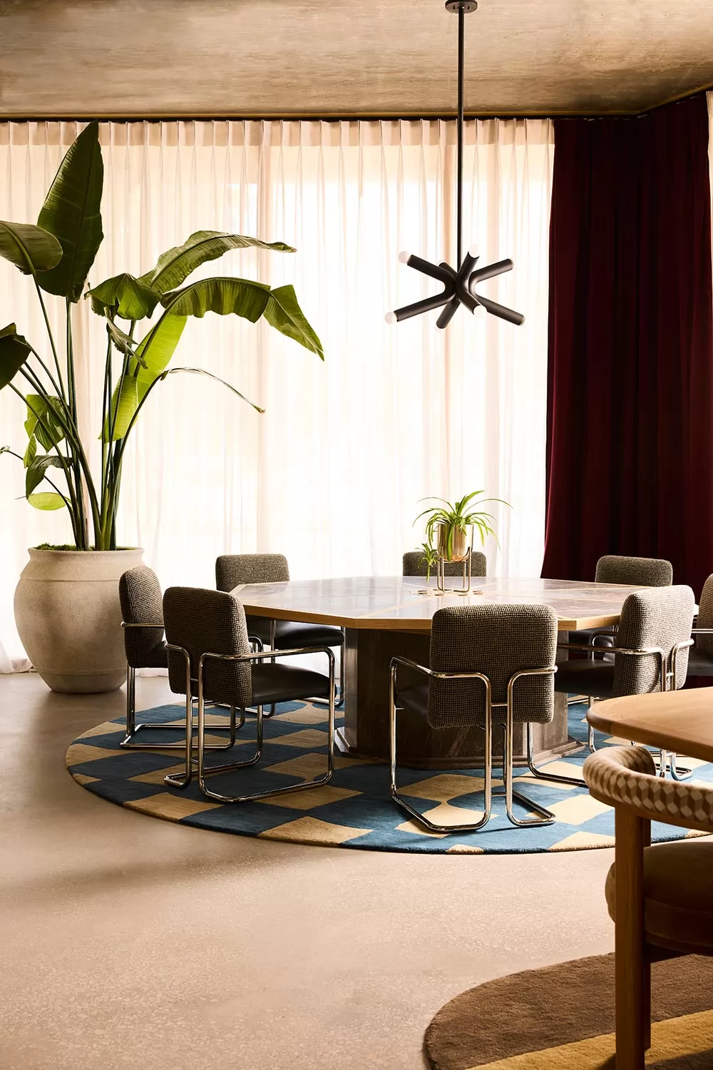 The Malin East Austin by Ardor Interiors Limited