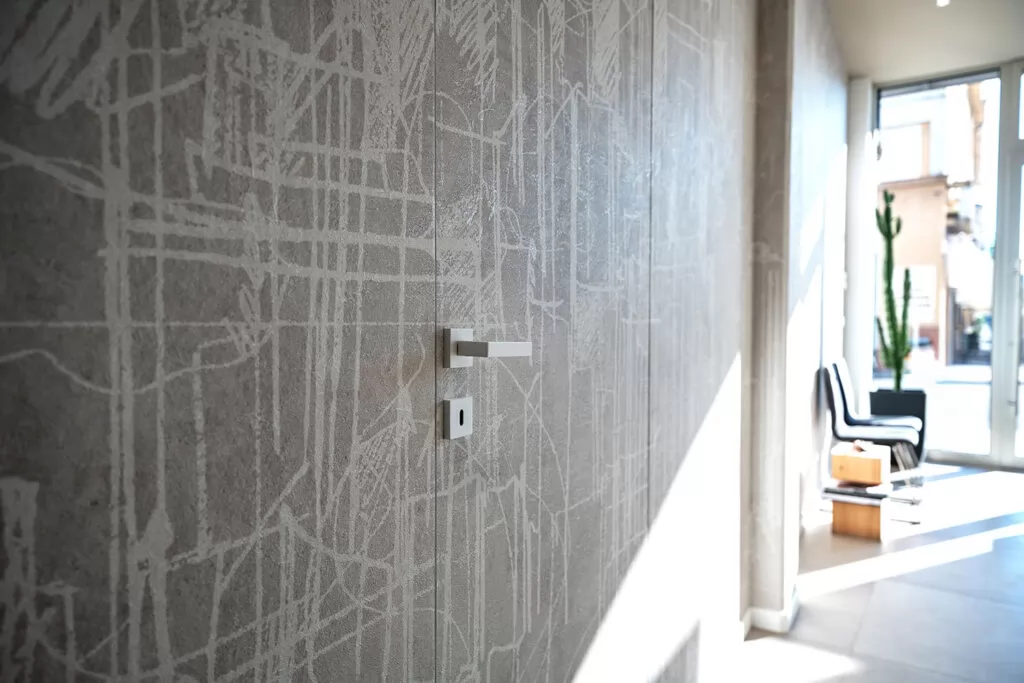 #TecnoInspo | Tapeten an Türen und flächenbündigen Türen
