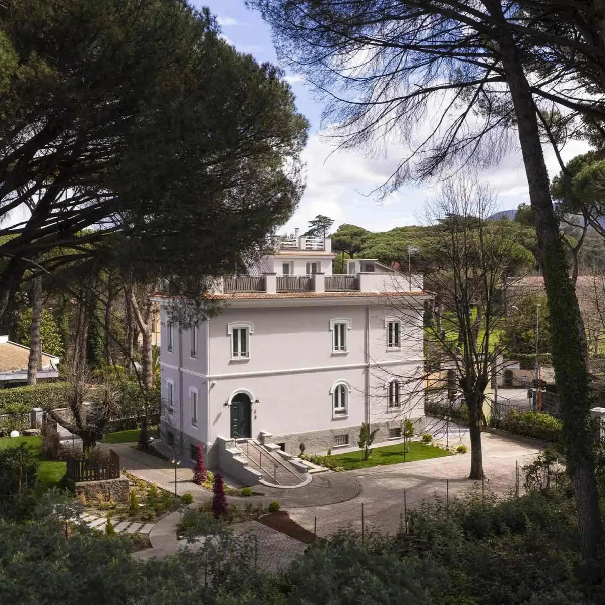 Villa Madre by Amedeo Verginelli