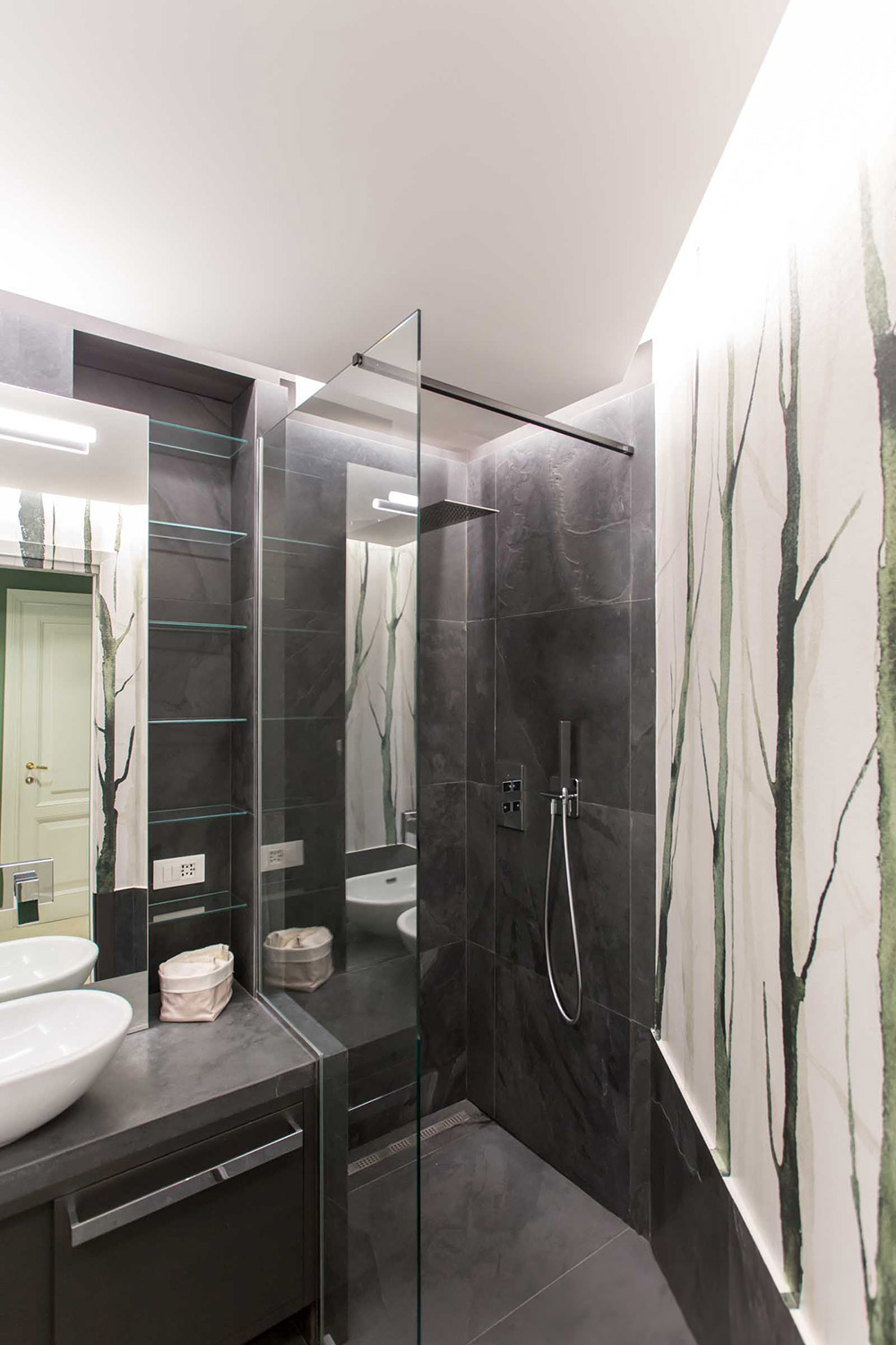 Picture of Broadway Penthouse: A NoHo Loft Renovation with Green Design and Lush ...