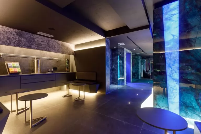 SPA y gimnasio – Hotel Deville por Corrado Venturini