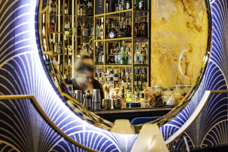 Nuba Bar por Id-Werkstatt