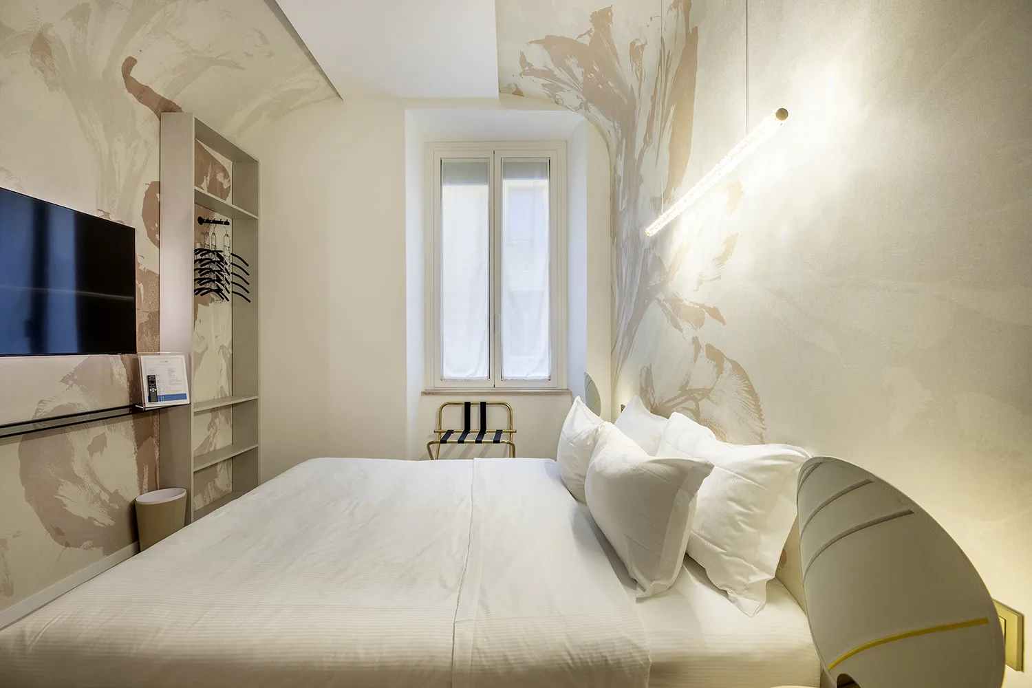 Borghese Boutique Apartments by Carlotta Francesconi