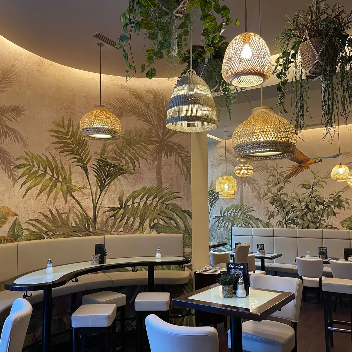 Caf&eacute; Palais by Malerboutique Sch&uuml;ssler