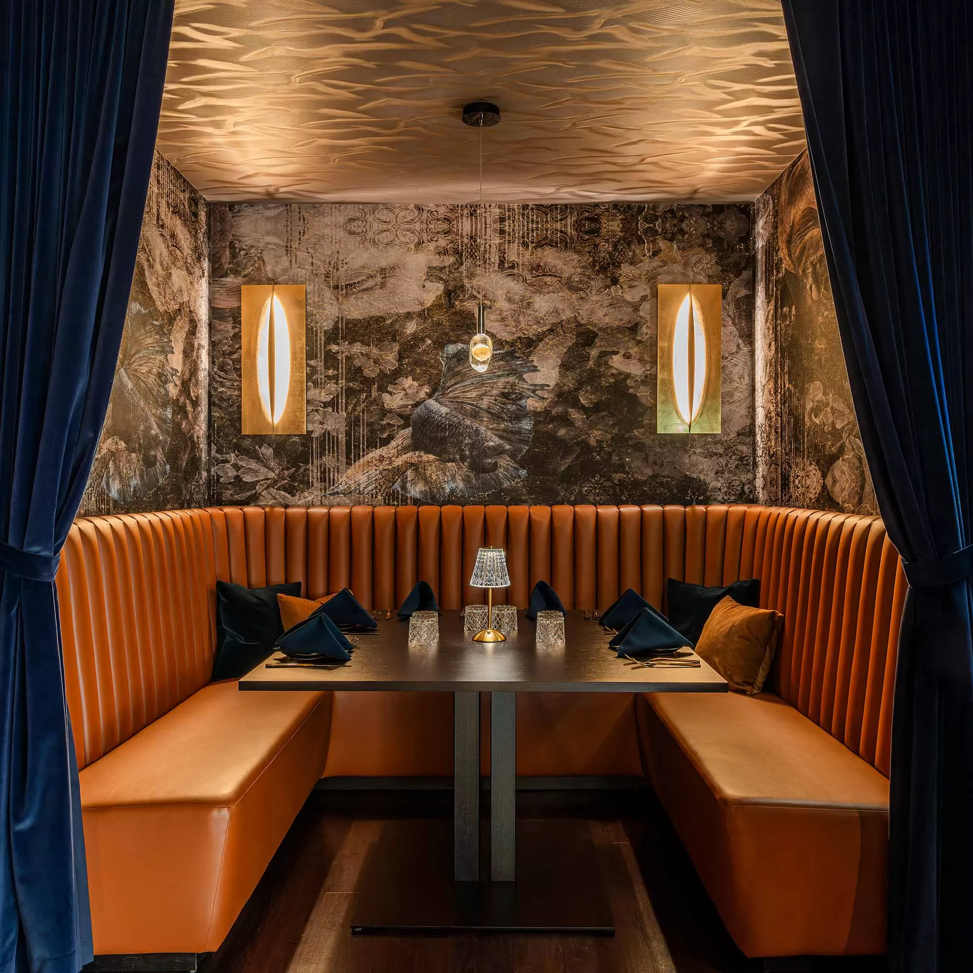 Bourbon Private Club por Moderne Living