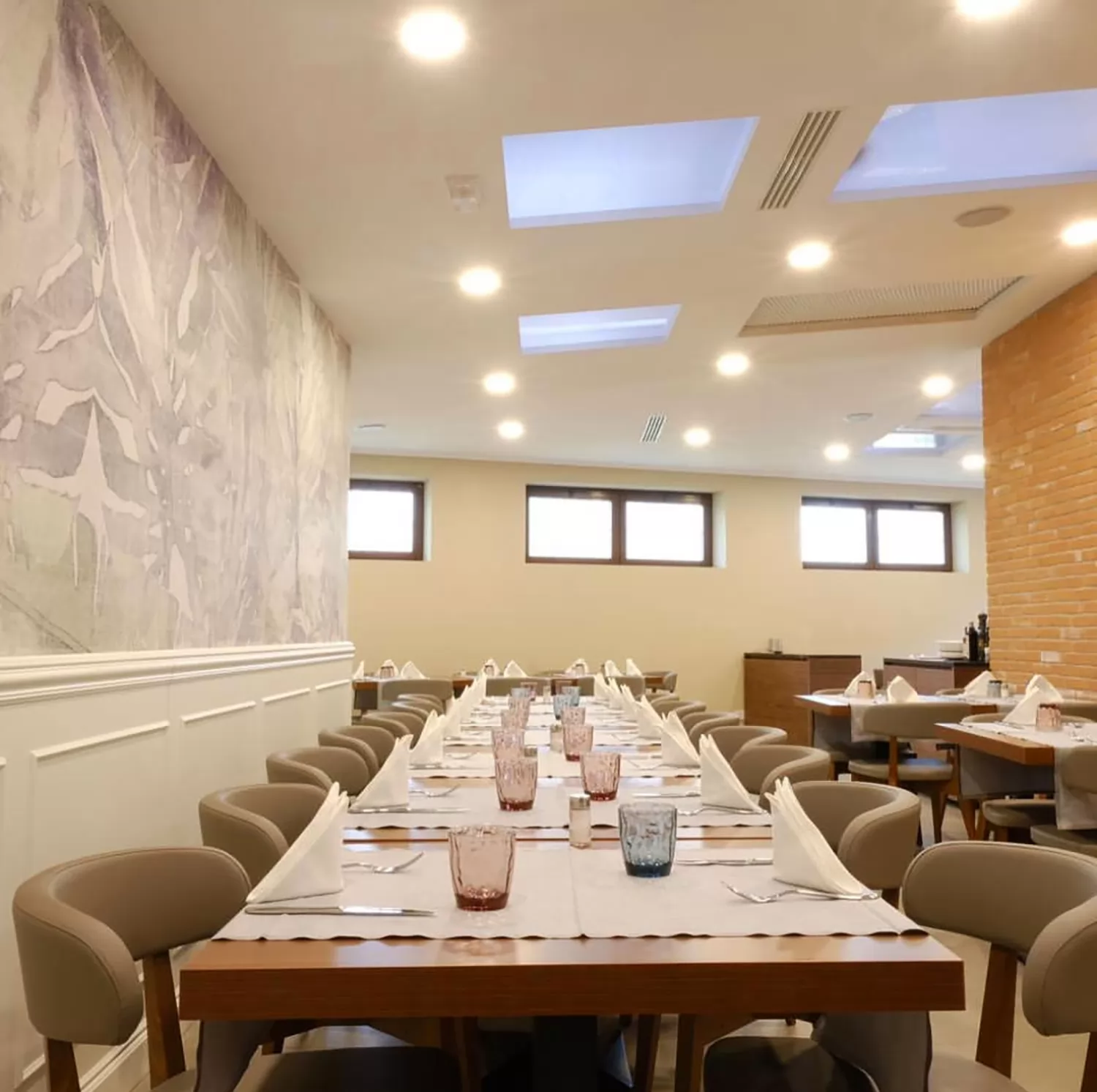 Restaurant Dinky by Unica Arredamenti