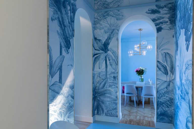 Manuele-Mameli-Home-wallpaper-livingstone-blue_06.jpg