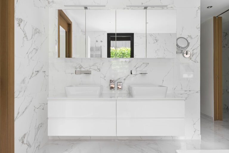 Ova-design-studio-Rio-bathroom_05.jpg